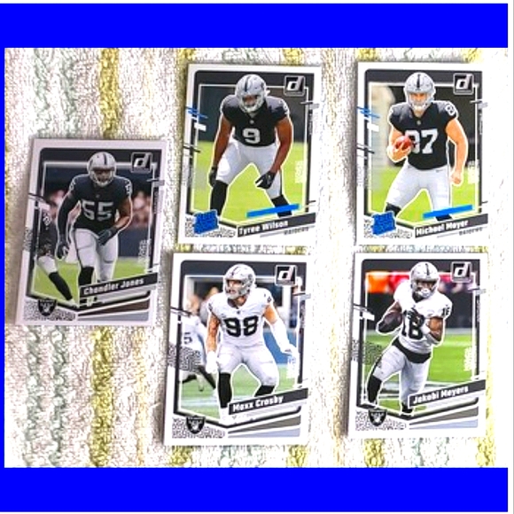 š„RAIDERS ā 13 PLAYERS/2023 DONRUSS NFL-BASE CARDS/IN PENNY SLEEVES - Picture 3 of 3